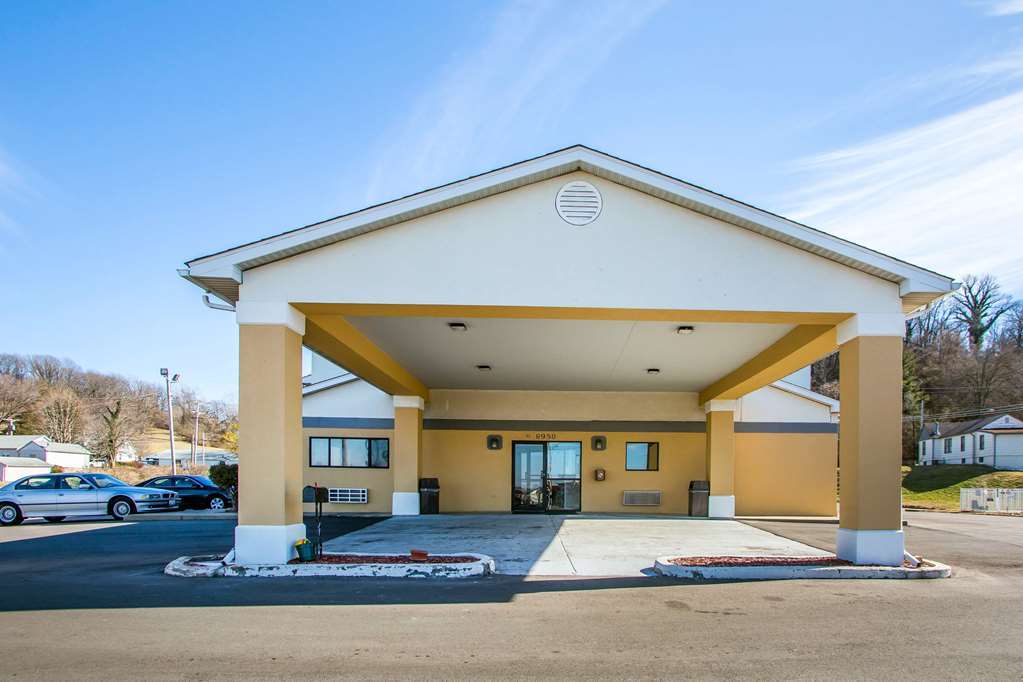 Red Lion Inn & Suites Caseyville מראה חיצוני תמונה